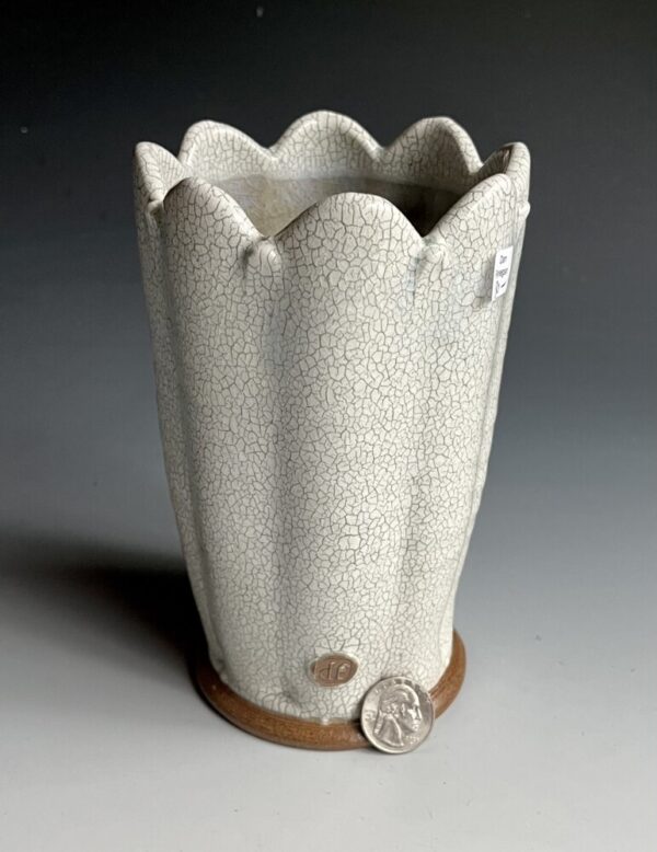 8 Lobed Vase - Image 2